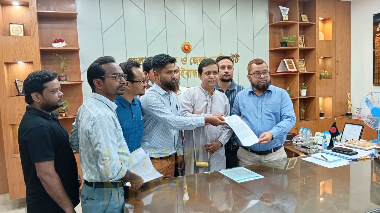 গাইবান্ধা জেলা ডেন্টাল ডিপ্লোমাধারীদের প্রধানমন্ত্রী বরাবর স্মারকলিপি প্রদান